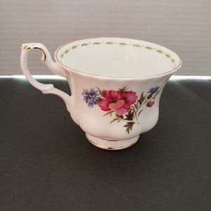 Royal Albert Flower of the Month August Fine Bone China Coffee Tea Cup poppy